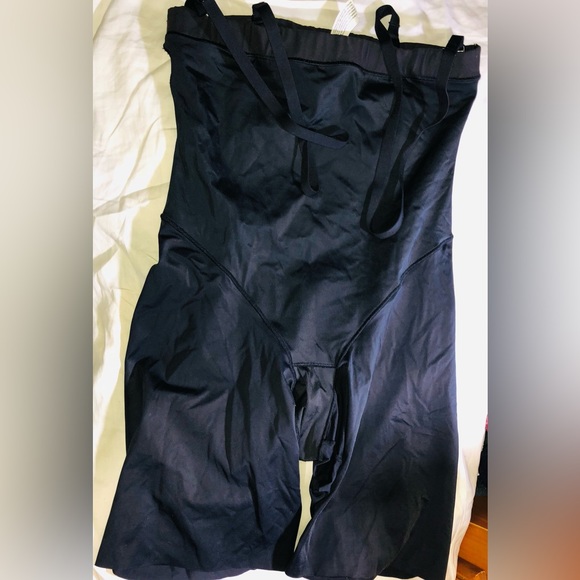 🌹🌹Maidenform Flexees women’s Cool Comfort High Waist Thigh Slimmer Size M🌹🌹 - Picture 4 of 9